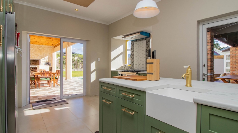 3 Bedroom Property for Sale in Westcliff Western Cape